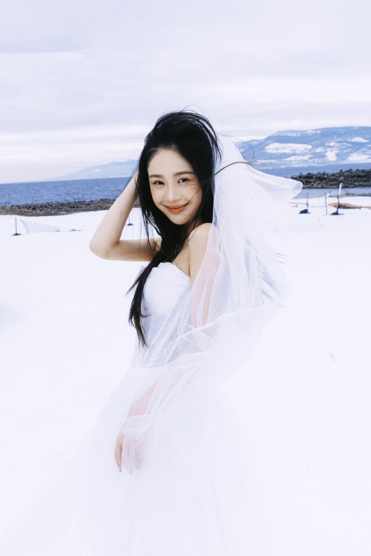 北海道の雪景色で撮影した花嫁ポートレート