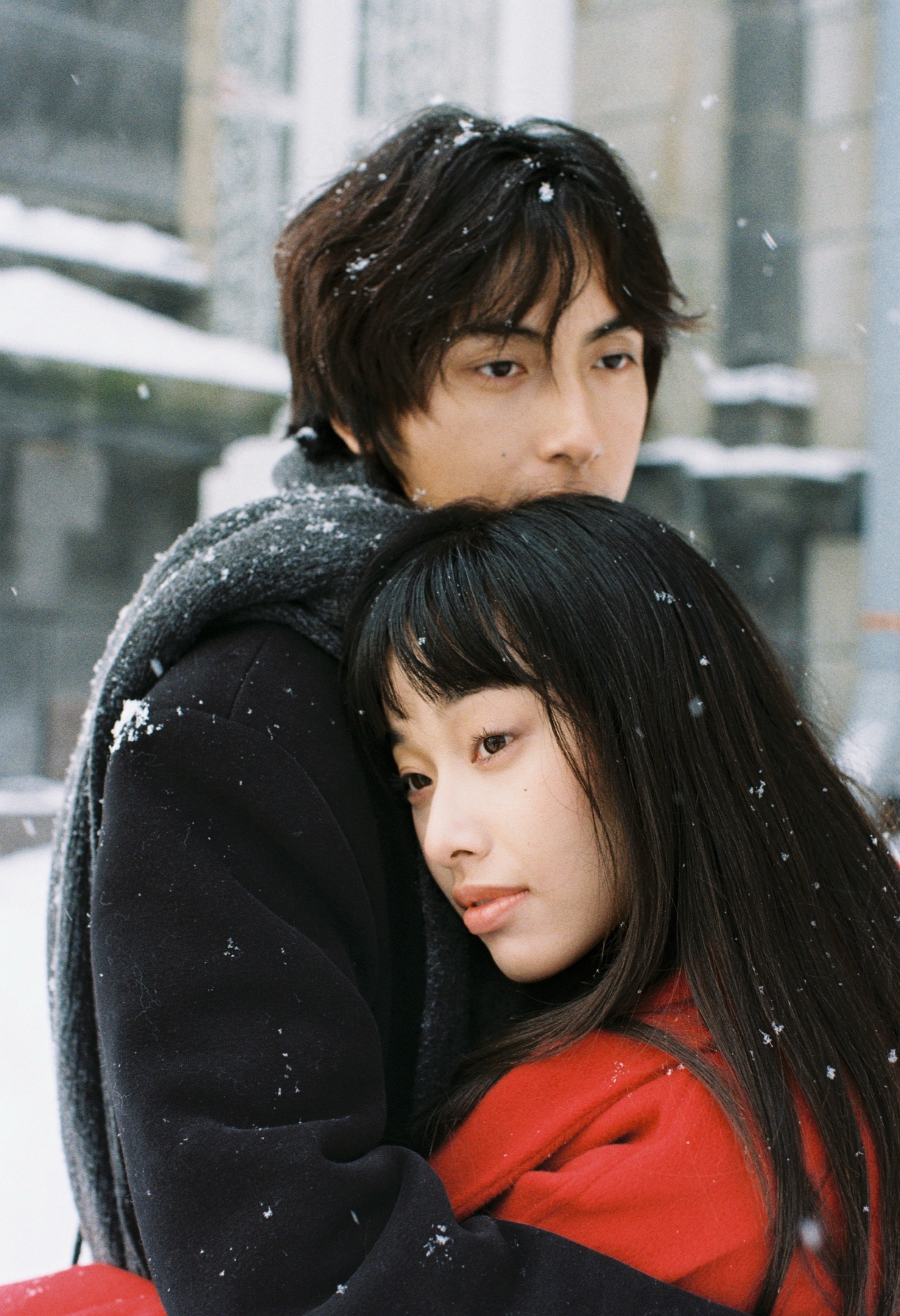 北海道雪地红色造型恋人创作人像